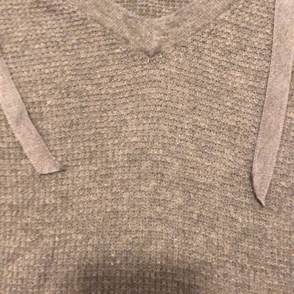 Guess Sweater - Picture 3 of 5